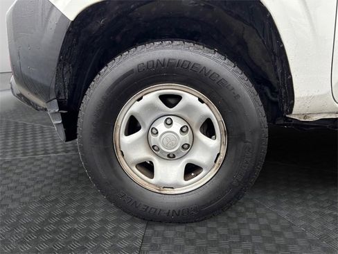 Used 2022 Toyota Tacoma SR image 14