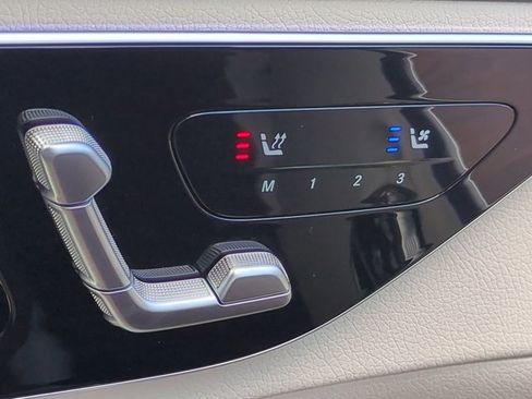 Used 2025 Mercedes-Benz C 300 Sedan image 23