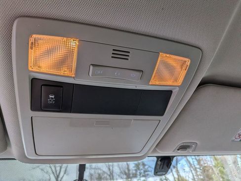 Used 2017 Toyota Tacoma 4x4 Access Cab image 15