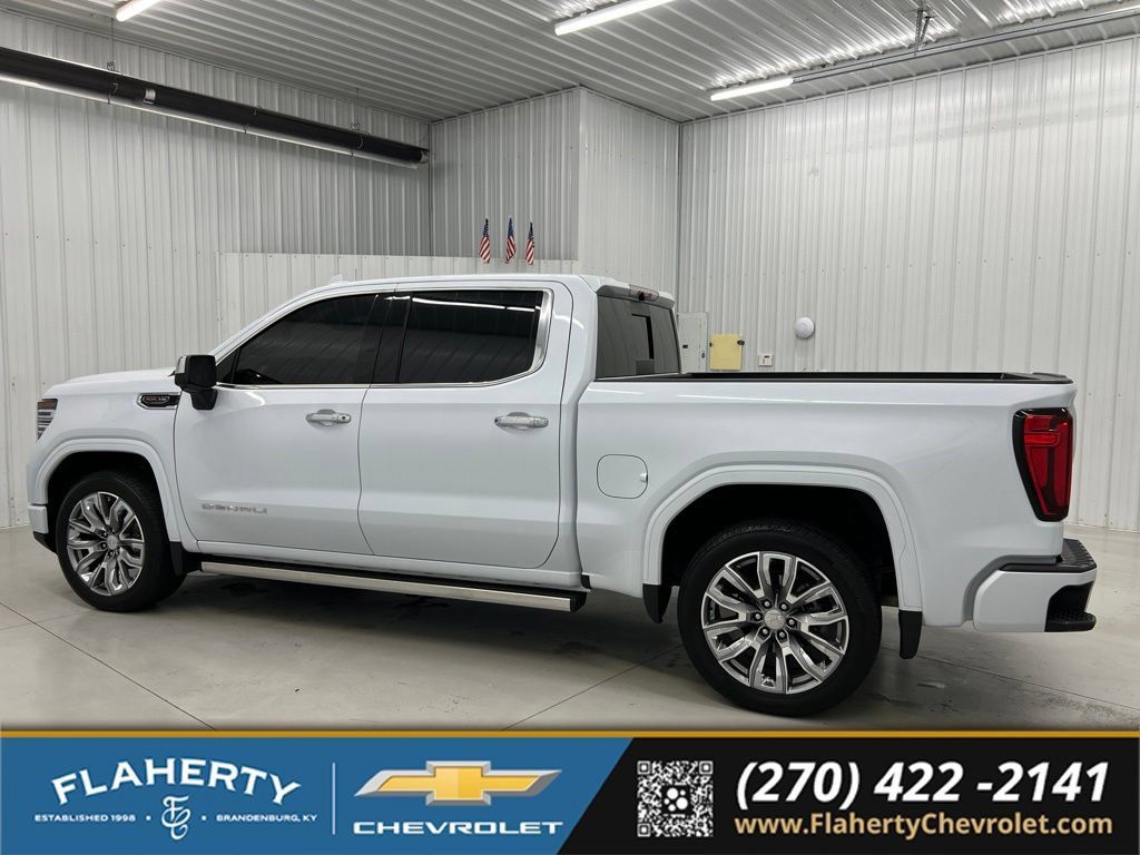 Used 2026 GMC Sierra 1500 Denali AWD/4WD image 5