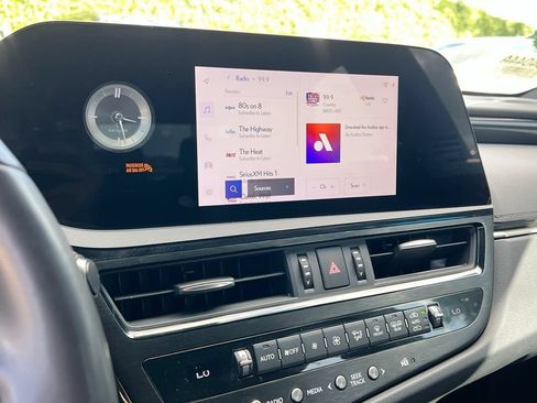 Certified 2023 Lexus ES 350 w/ Accessory Package (Z2) FWD image 15