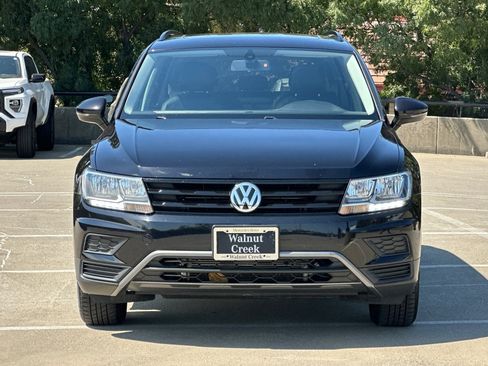 Used 2020 Volkswagen Tiguan SE w/ Panoramic Sunroof Package FWD image 5