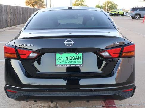 Certified 2024 Nissan Altima 2.5 SV image 7