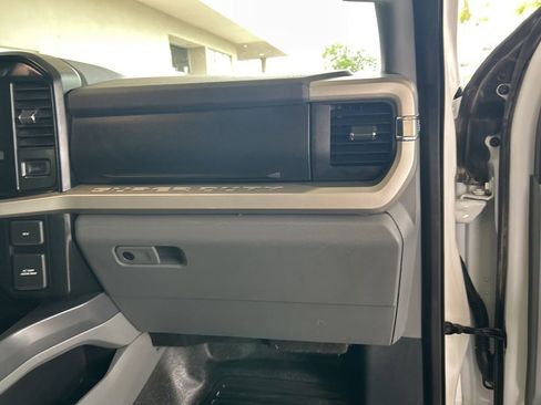 Used 2024 Ford F350 XLT w/ FX4 Off-Road Package AWD/4WD image 29