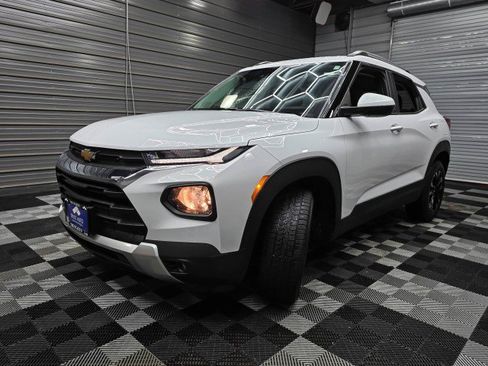 Used 2022 Chevrolet TrailBlazer LT AWD/4WD image 37