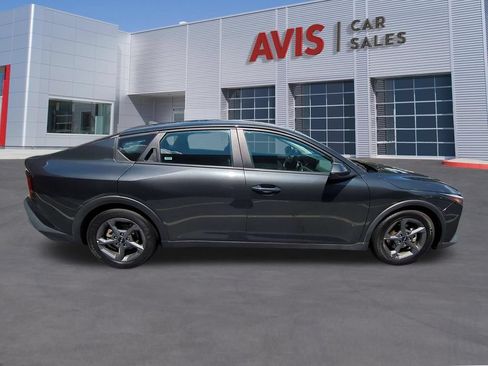 Used 2025 Kia K4 FWD image 5