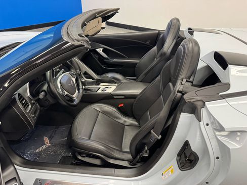 Used 2019 Chevrolet Corvette Stingray Convertible w/ Battery Protection Package image 15