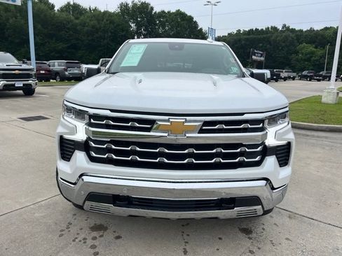 Used 2025 Chevrolet Silverado 1500 LTZ w/ Technology Package AWD/4WD image 11