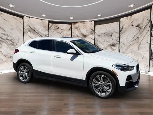Used 2022 BMW X2 xDrive28i w/ Convenience Package AWD/4WD image 2