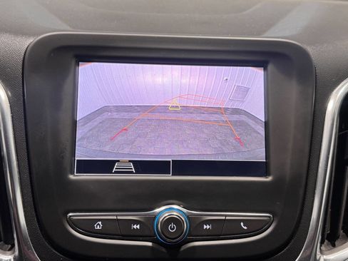 Used 2022 Chevrolet Equinox LT image 41