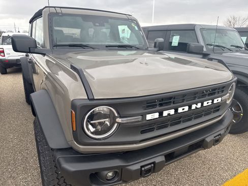 New 2026 Ford Bronco Big Bend w/ Black Diamond Package image 17