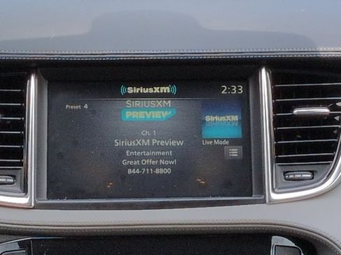 Used 2023 INFINITI QX50 Luxe FWD image 19
