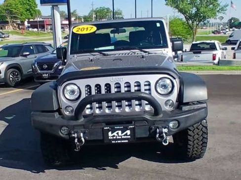 Used 2017 Jeep Wrangler Rubicon w/ Trailer Tow Group AWD/4WD image 6