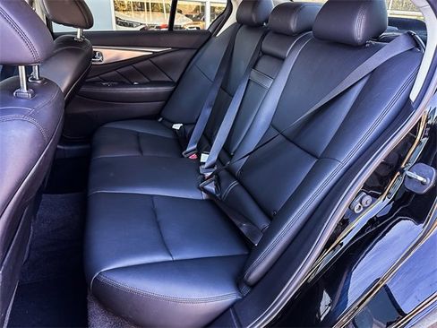 Used 2017 INFINITI Q50 3.0t Premium w/ Driver Assistance Package image 19