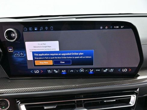 Used 2025 Chevrolet Traverse High Country AWD/4WD image 24
