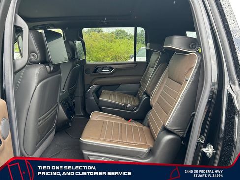 New 2026 GMC Yukon XL Denali Ultimate AWD/4WD image 12