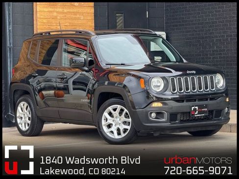 Used 2018 Jeep Renegade Latitude image 1