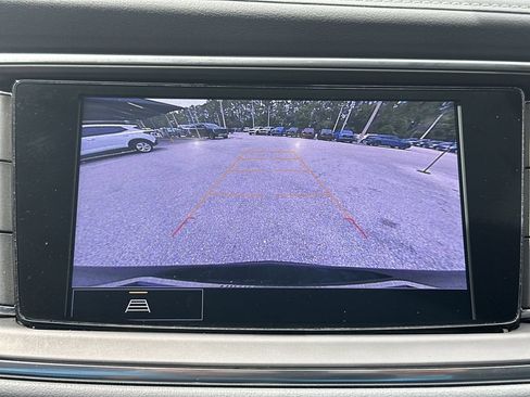 Certified 2024 Buick Enclave Essence FWD image 15