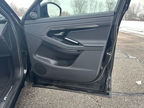 Used 2023 Land Rover Range Rover Evoque R-Dynamic S image 15