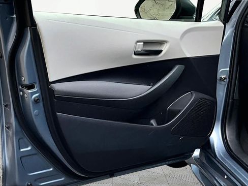 Used 2022 Toyota Corolla LE w/ Carpet Mat Package (TMS) FWD image 21