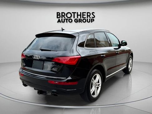Used 2016 Audi Q5 2.0T Premium Plus w/ Technology Package AWD/4WD image 12