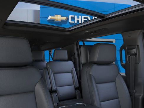 New 2026 Chevrolet Suburban Z71 image 24