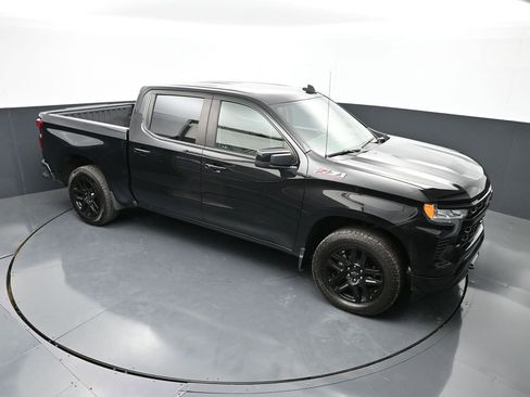 Used 2022 Chevrolet Silverado 1500 RST AWD/4WD image 37