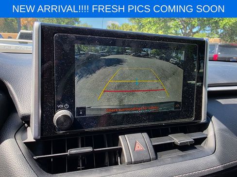 Used 2025 Toyota RAV4 XLE w/ Convenience Package FWD image 14
