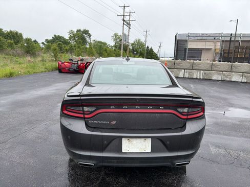 Used 2018 Dodge Charger GT AWD/4WD image 5