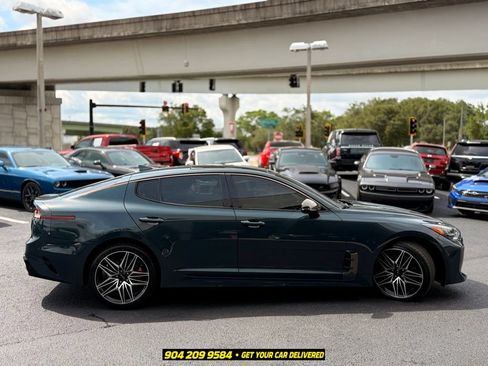 Used 2022 Kia Stinger GT1 RWD image 11