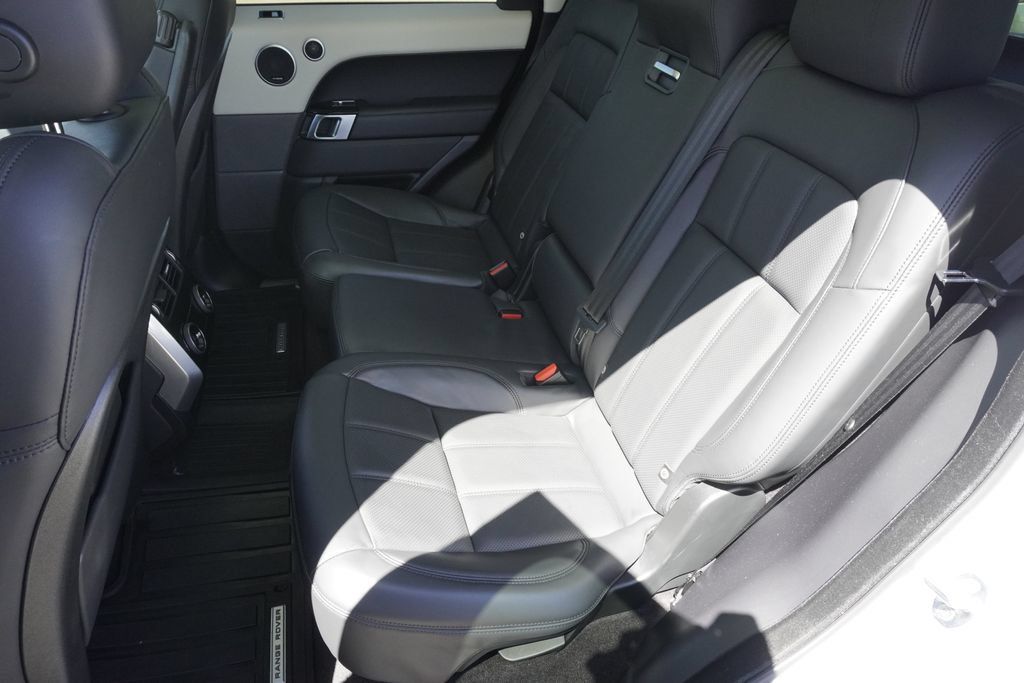 Used 2022 Land Rover Range Rover Sport HSE Silver Edition AWD/4WD image 30
