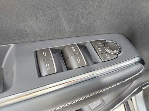 New 2026 GMC Acadia Denali w/ Super Cruise Package FWD image 38