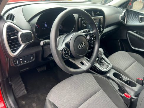 Used 2020 Kia Soul S FWD image 15