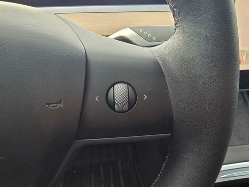 Used 2022 Tesla Model Y Performance image 67