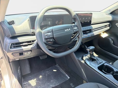 New 2026 Kia K4 FWD image 18