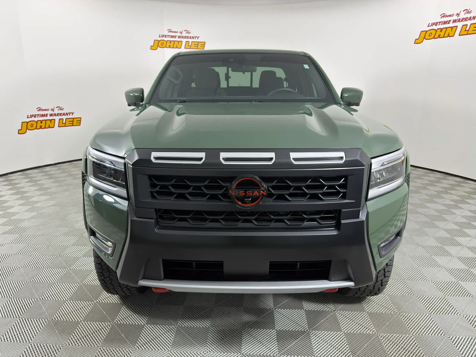 Certified 2025 Nissan Frontier PRO-4X w/ Pro Convenience Package AWD/4WD image 9