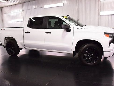 Used 2023 Chevrolet Silverado 1500 Custom w/ LPO, Dark Essentials Package AWD/4WD image 9