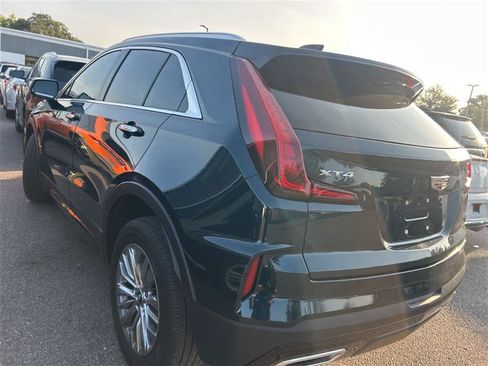 Used 2025 Cadillac XT4 Premium Luxury w/ Cold Weather Package FWD image 8