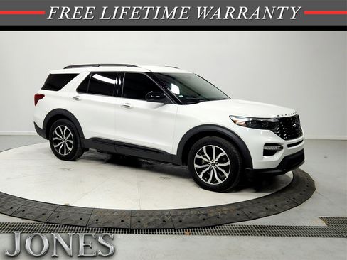 Used 2022 Ford Explorer ST image 1
