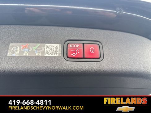 Used 2023 Mercedes-Benz GLC 300 4MATIC image 41