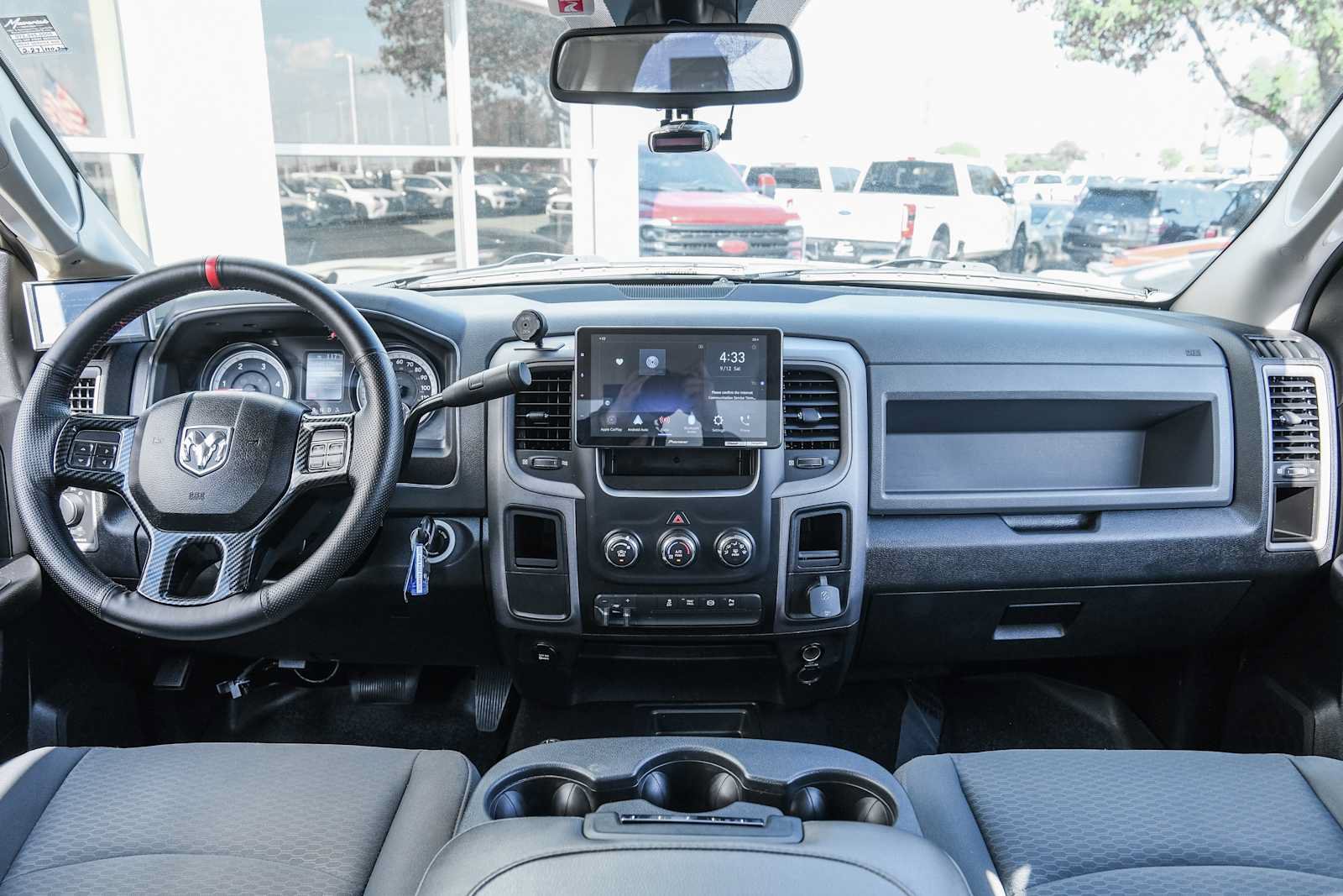 Used 2014 RAM 2500 Tradesman w/ Chrome Appearance Group AWD/4WD image 23