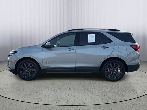 Used 2023 Chevrolet Equinox RS w/ RS Leather Package image 2
