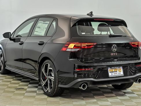 New 2026 Volkswagen GTI SE FWD image 4