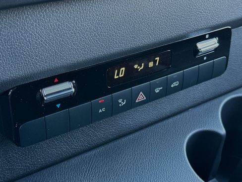 New 2024 Mercedes-Benz Sprinter 2500 image 19
