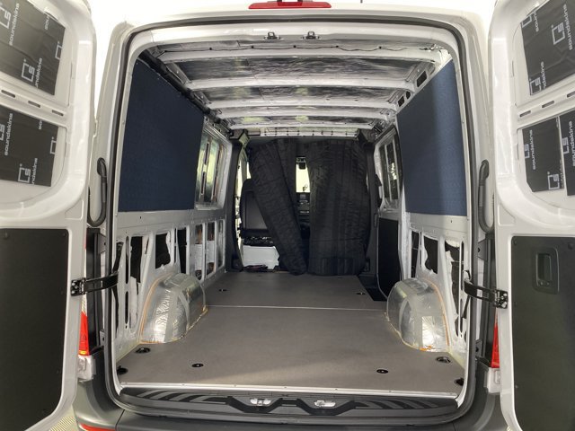 Used 2025 Mercedes-Benz Sprinter 2500 image 31
