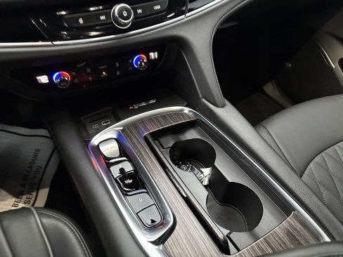 Used 2024 Buick Enclave Avenir w/ Avenir Technology Package image 16