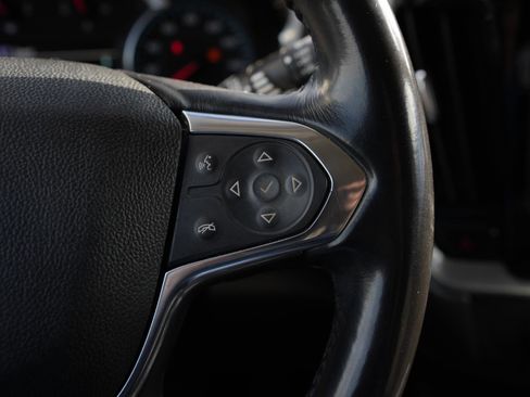 Used 2019 Chevrolet Traverse LT image 23