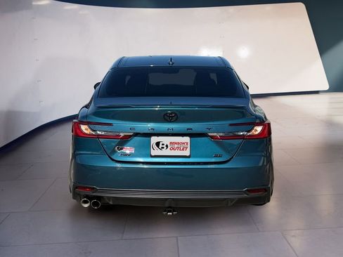 Used 2025 Toyota Camry SE FWD image 4