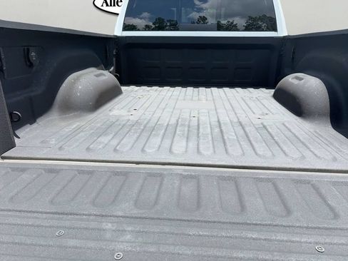 Used 2022 RAM 2500 Laramie AWD/4WD image 7