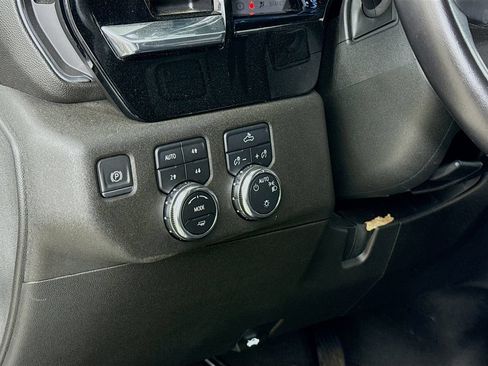 Used 2023 GMC Sierra 1500 SLE w/ X31 Off-Road Package AWD/4WD image 12